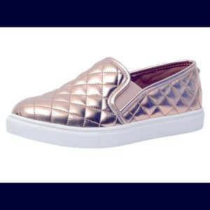 NWT Women’s Quilted Slip-On